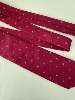 Brooks Brothers Burgundy Silk Tie with Micro Floral Dots